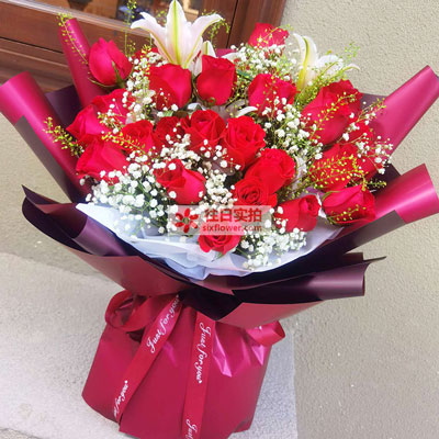 丹东30朵红玫瑰百合，做你余生故事里的人
